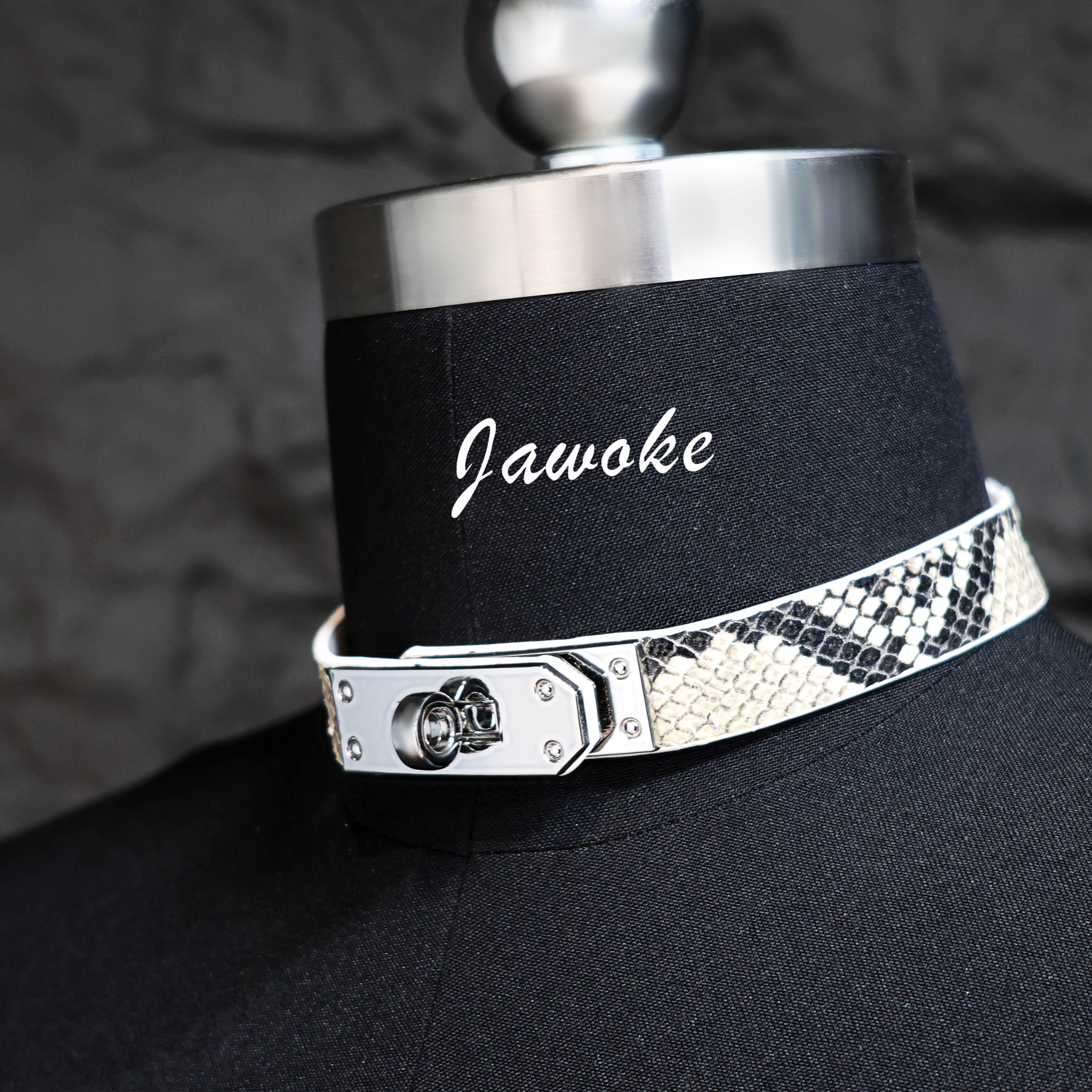 Jawoke Royal Collar - Python